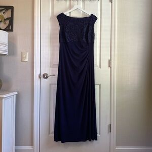 Alex Evenings Womens Navy Blue Sleeveless Full Length Dress w/ Lace Size 16P